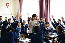 美女露b求操君谊中学“新初中”